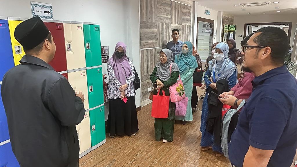 Lawatan ke Jabatan Arkib Universiti, UiTM